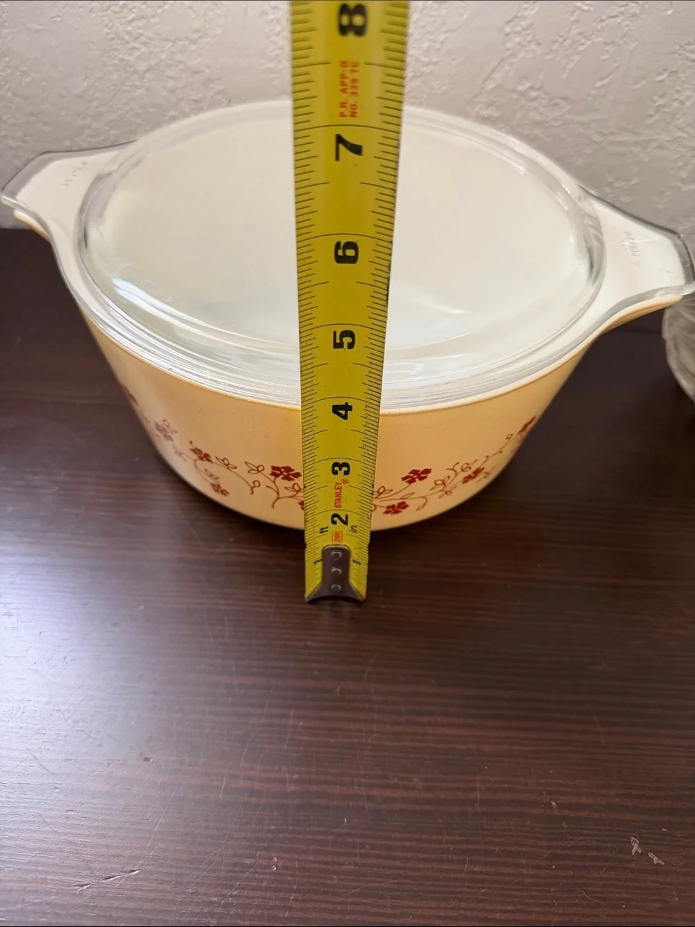 Pyrex consistent signs bottom